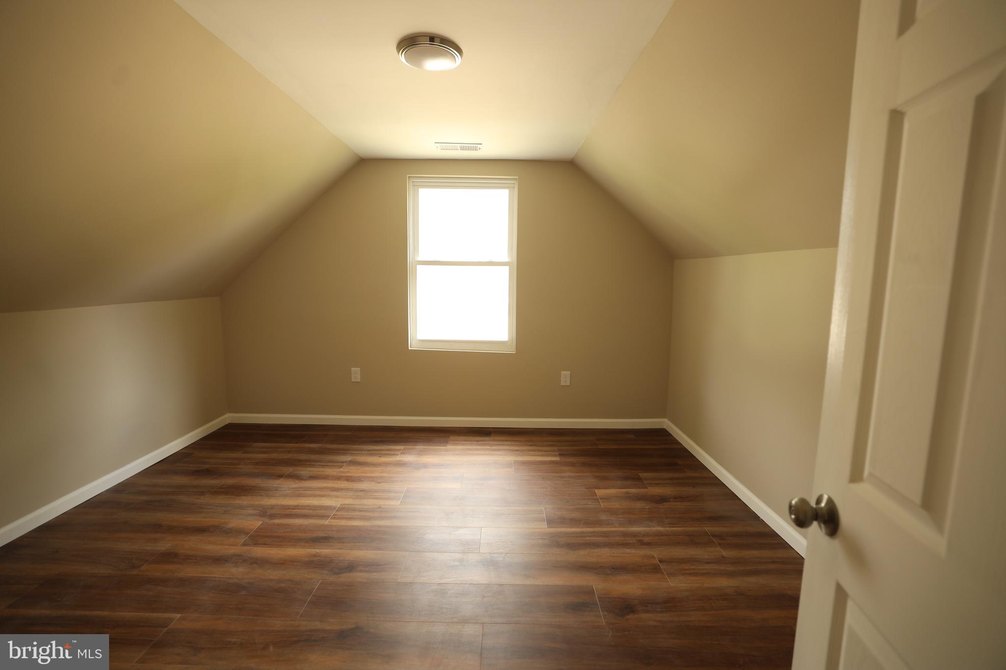 9334 Treaty Road Philadelphia, PA 19114 - Photo 13 of 22 Gallery Image 13