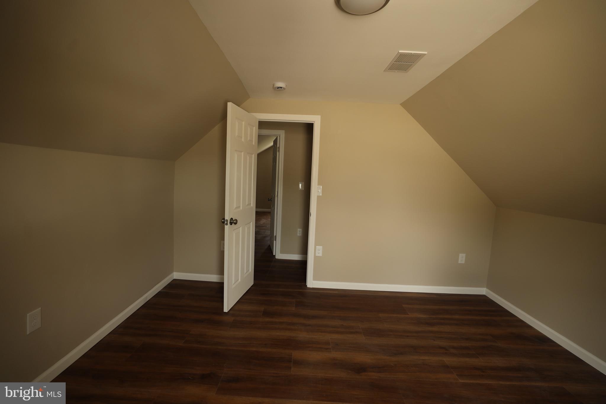 9334 Treaty Road Philadelphia, PA 19114 - Photo 17 of 22 Gallery Image 17