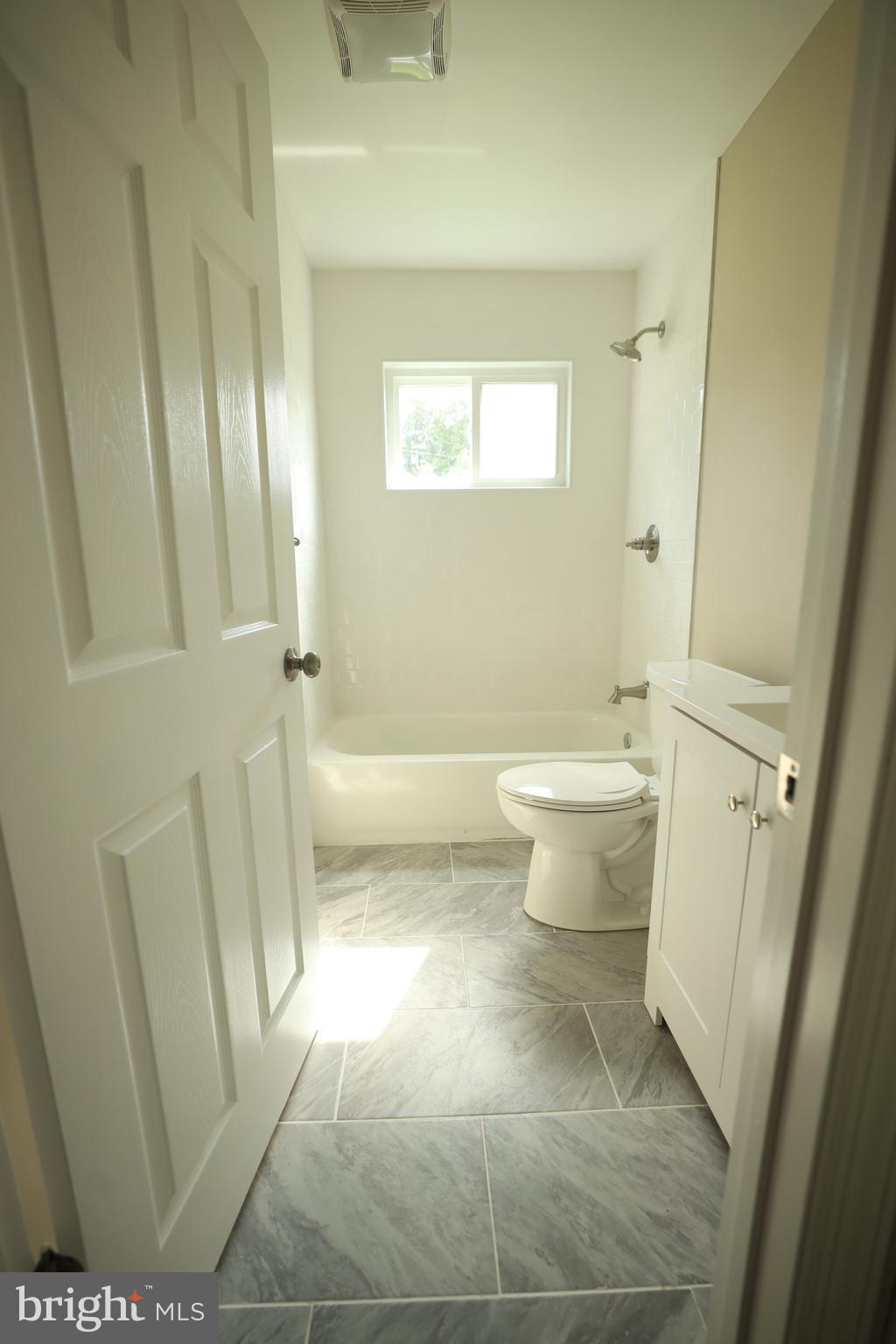 9334 Treaty Road Philadelphia, PA 19114 - Photo 7 of 22 Gallery Image 7