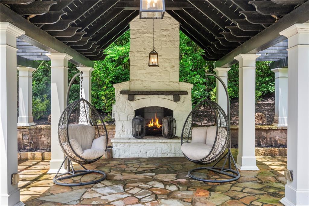 980 Fenimore Circle Atlanta, GA 30350 - Photo 11 of 72