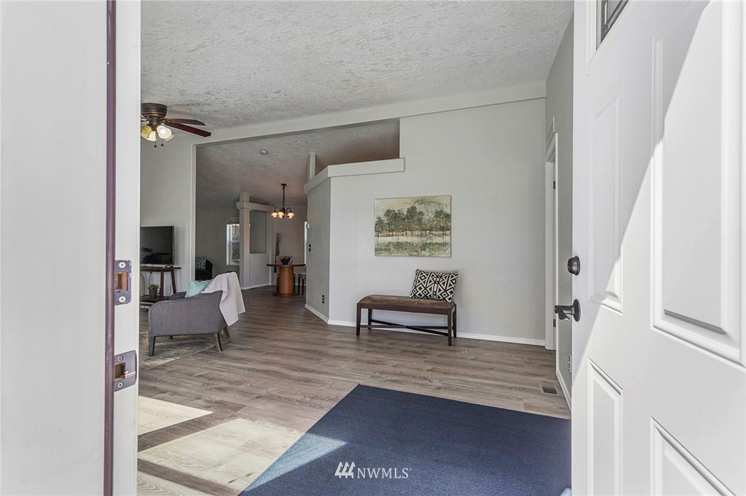 965 4 Corners Road Port Townsend, WA 98368 - Photo 3 of 35 Gallery Image 3