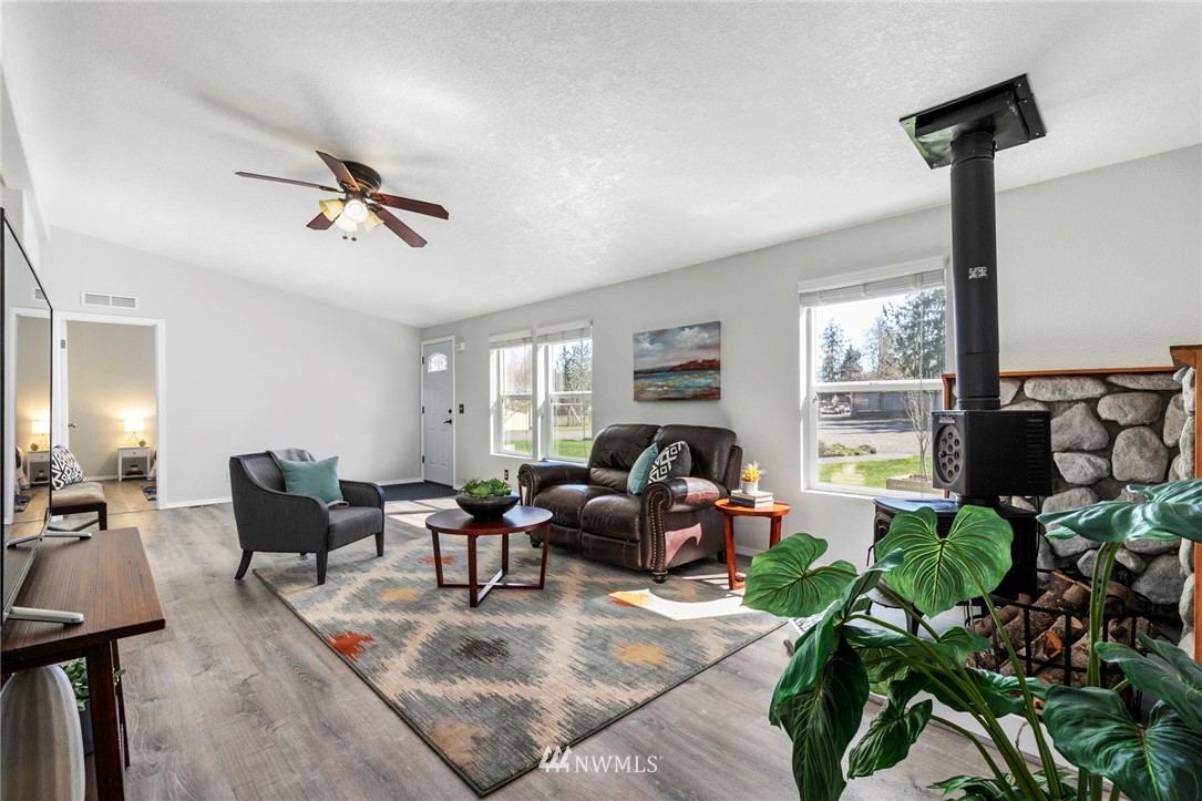 965 4 Corners Road Port Townsend, WA 98368 - Photo 6 of 35 Gallery Image 6