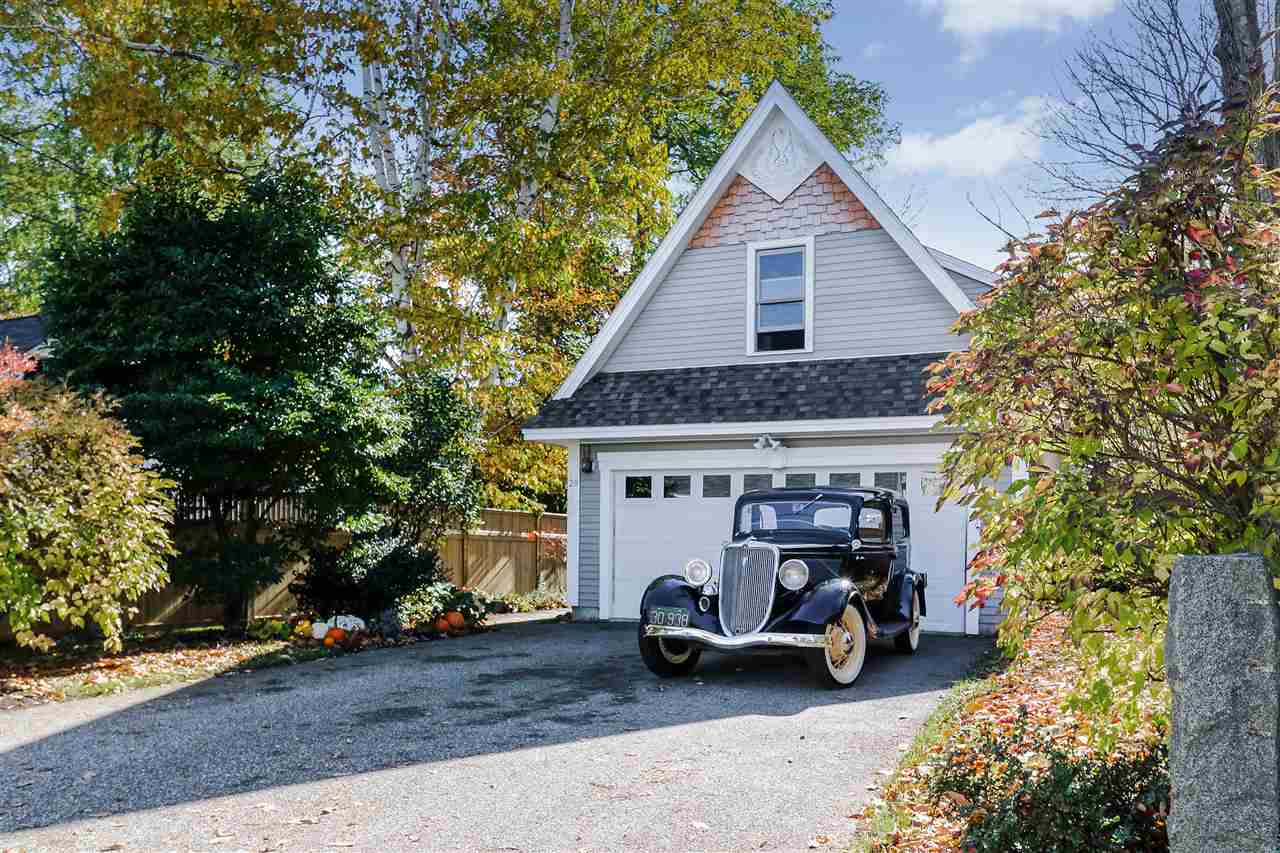 28 Garfield Street Exeter, NH 03833 - Photo 2 of 37