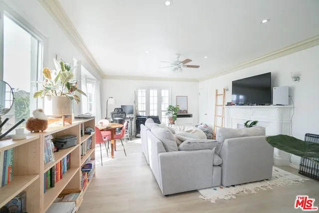 $2,950 | 5139 Marathon Street, Los Angeles, CA 90038