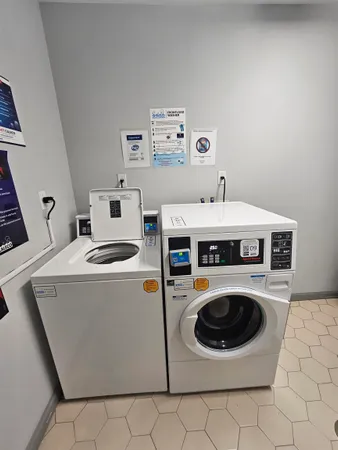 $2,700 | 8915 Bergenwood Avenue, Unit 8, North Bergen, NJ 07047