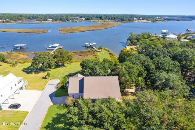 $1,150,000 | 248 Lovers Lane, Ocean Springs, MS 39564