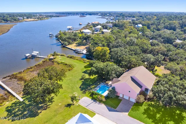 $1,150,000 | 248 Lovers Lane, Ocean Springs, MS 39564
