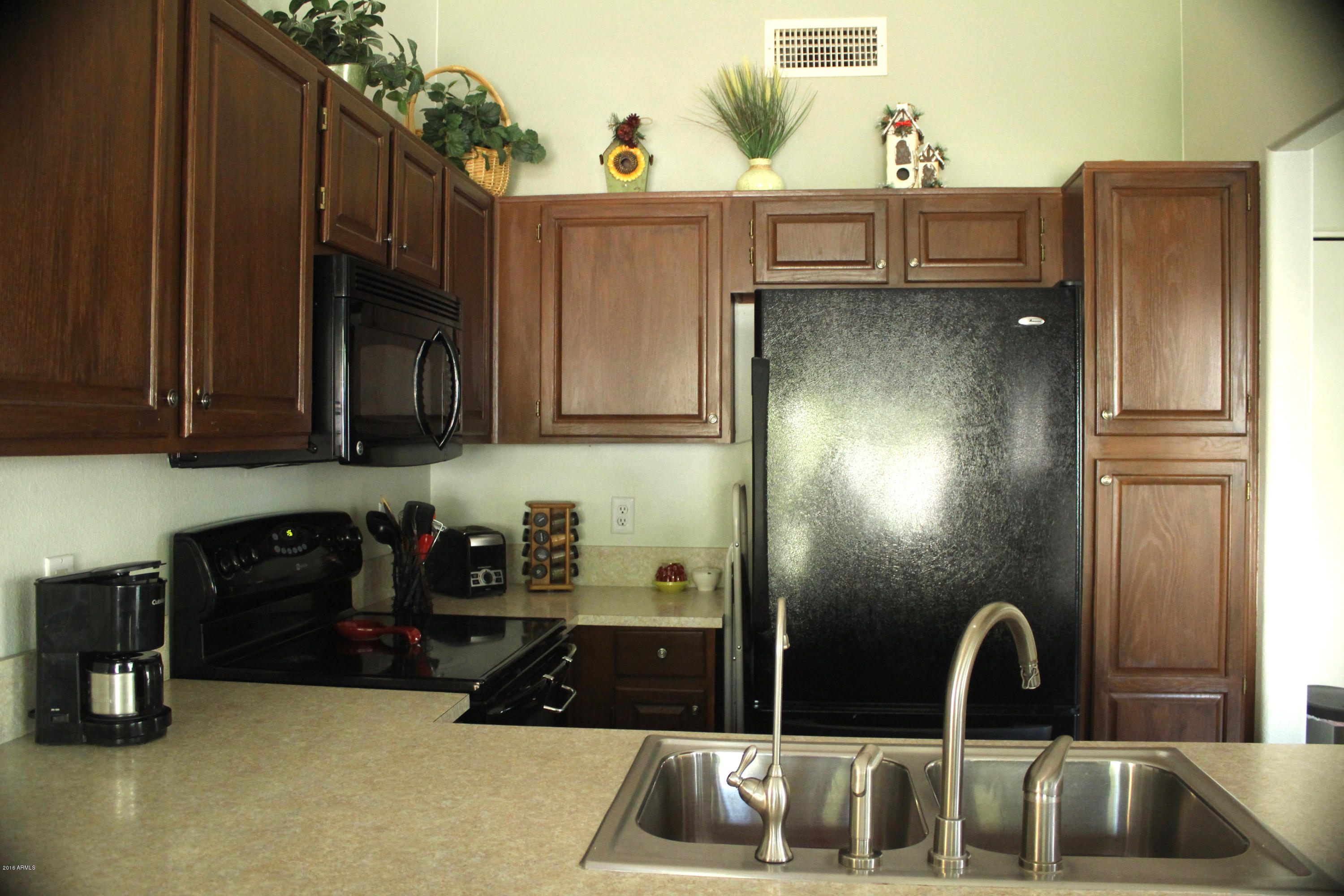 14300 West Bell Road, Unit 314 Surprise, AZ 85374 - Photo 4 of 38 IMG_2573