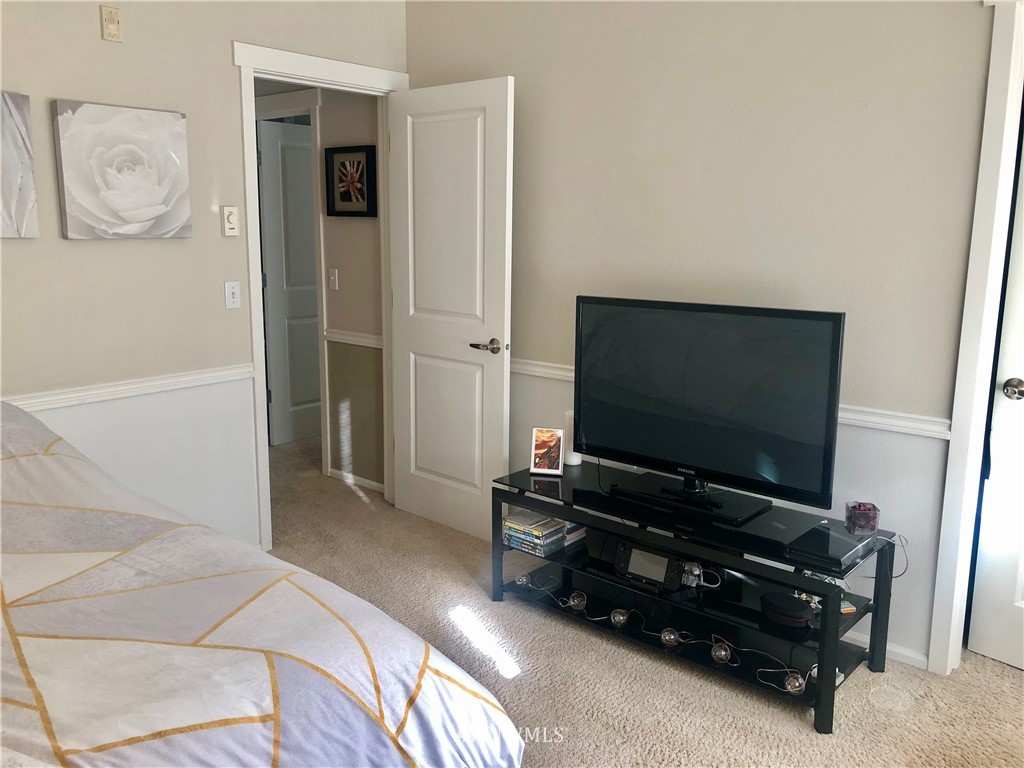 2960 Southwest Raymond Street, Unit 302 Seattle, WA 98126 - Photo 9 of 22 Gallery Image 9