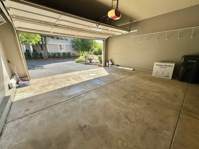 $2,700 | 58 West Briarwood Drive, Streamwood, IL 60107