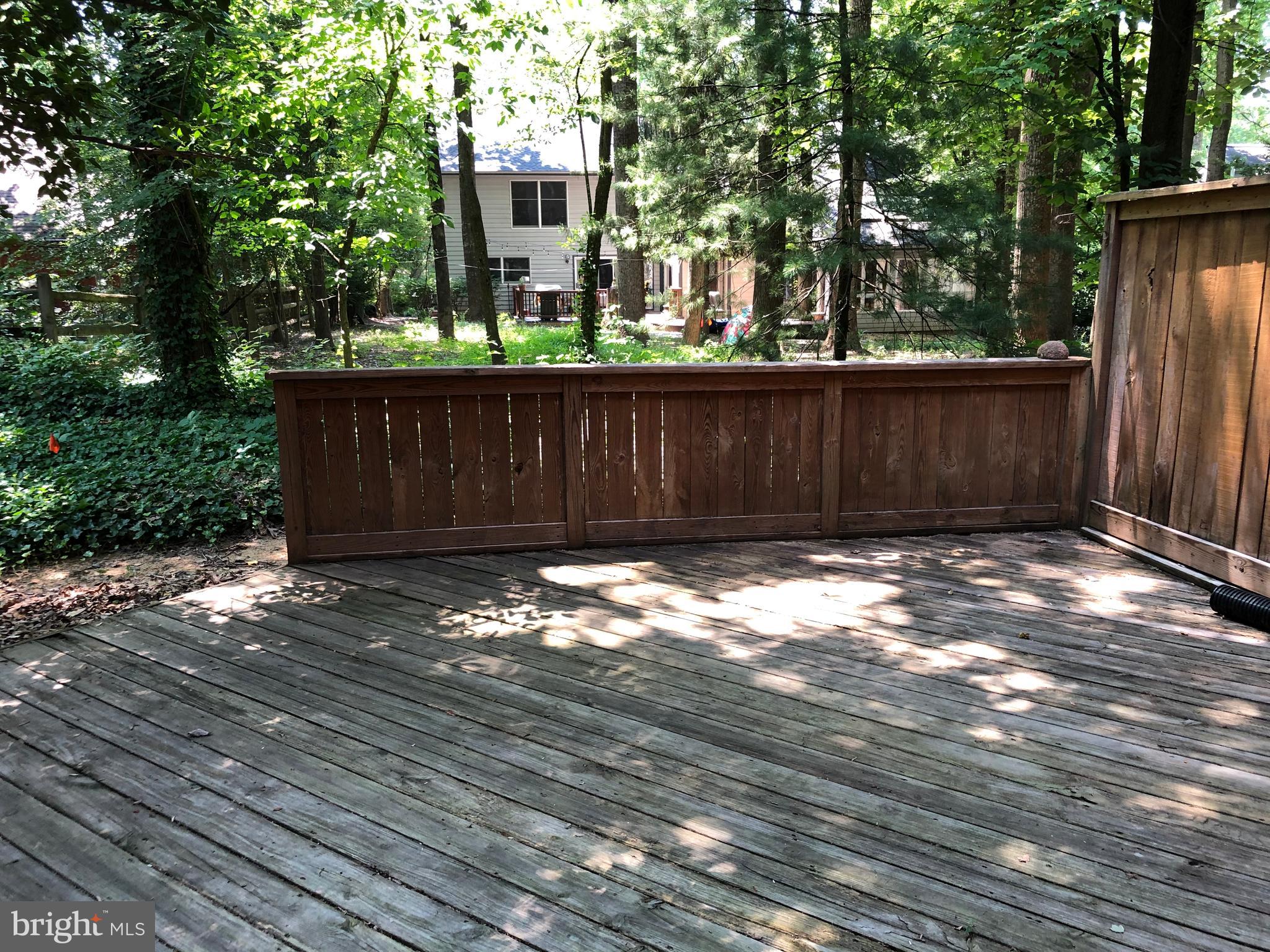 2052 Headlands Circle Reston, VA 20191 - Photo 4 of 4 Gallery Image 4