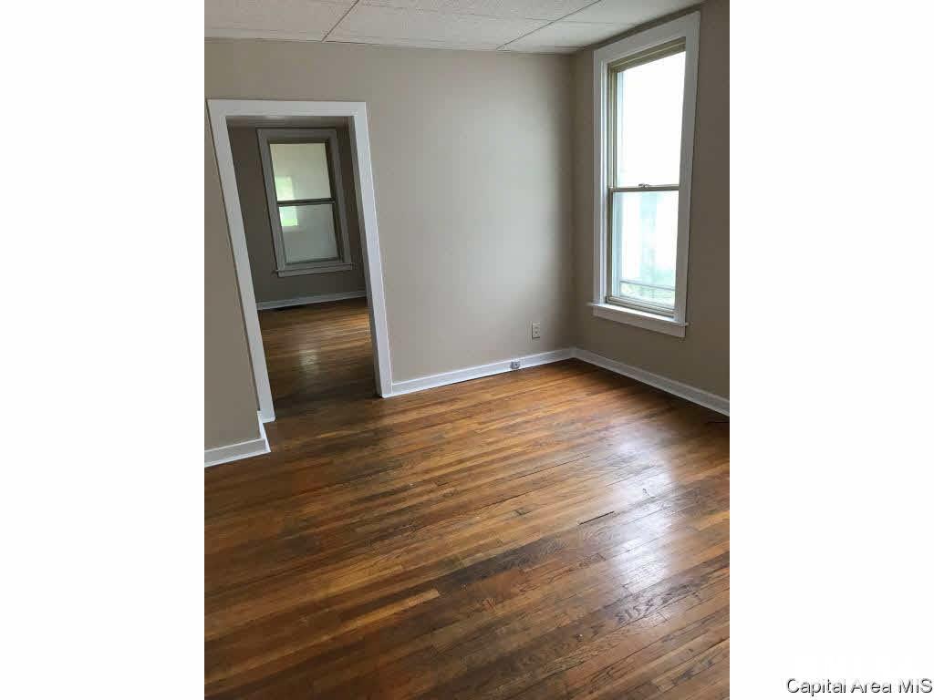 516 South MacArthur Boulevard Springfield, IL 62704 - Photo 12 of 32