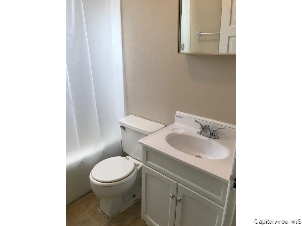 516 South MacArthur Boulevard Springfield, IL 62704 - Photo 13 of 32