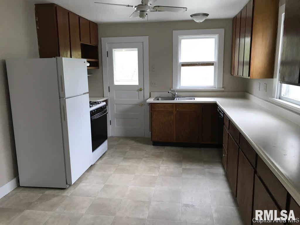 516 South MacArthur Boulevard Springfield, IL 62704 - Photo 14 of 32