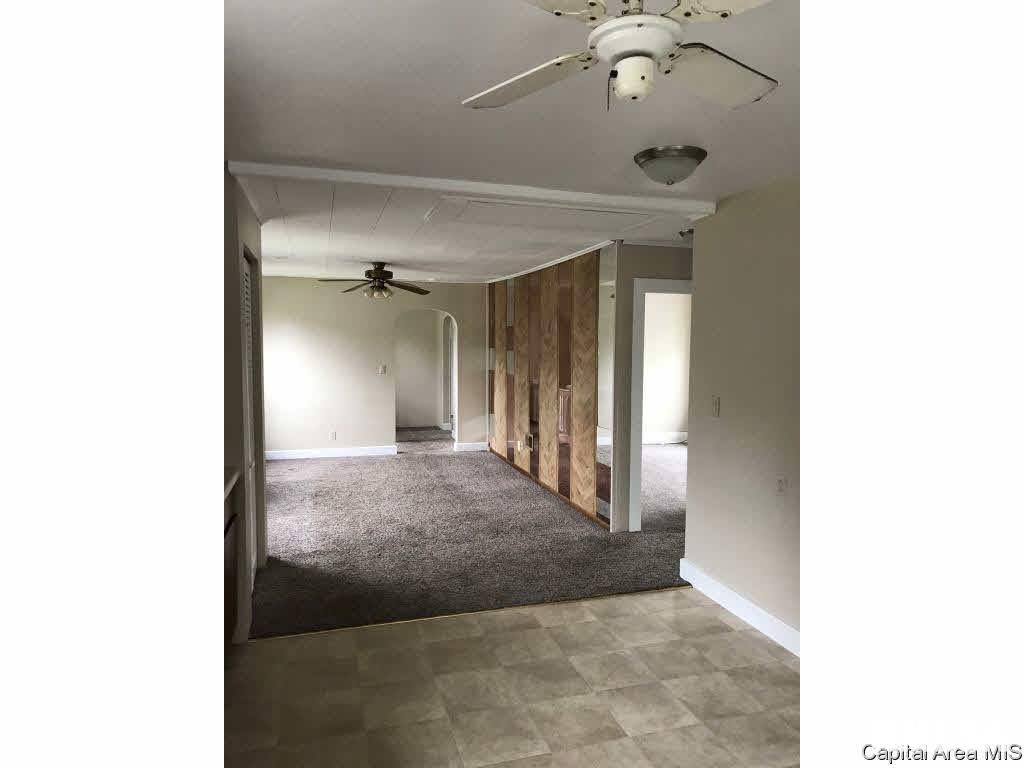 516 South MacArthur Boulevard Springfield, IL 62704 - Photo 16 of 32
