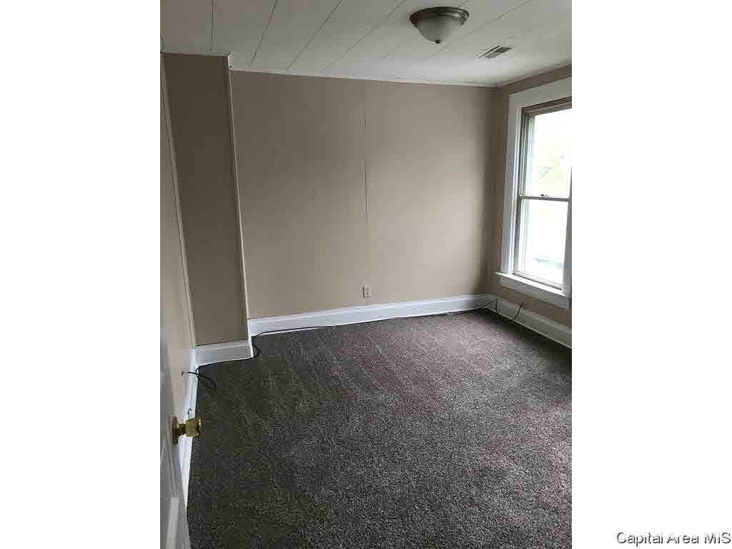 516 South MacArthur Boulevard Springfield, IL 62704 - Photo 17 of 32