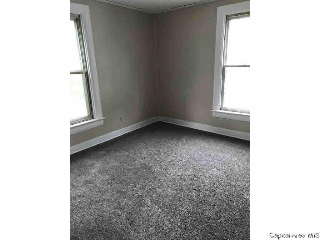 516 South MacArthur Boulevard Springfield, IL 62704 - Photo 20 of 32