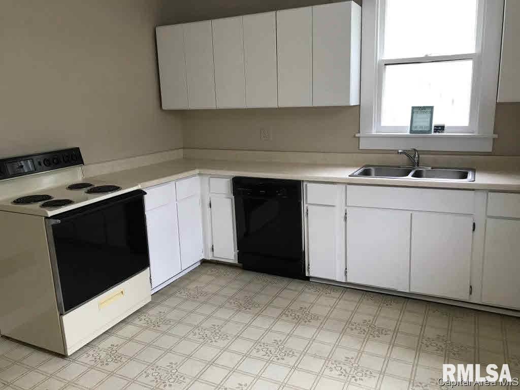 516 South MacArthur Boulevard Springfield, IL 62704 - Photo 2 of 32
