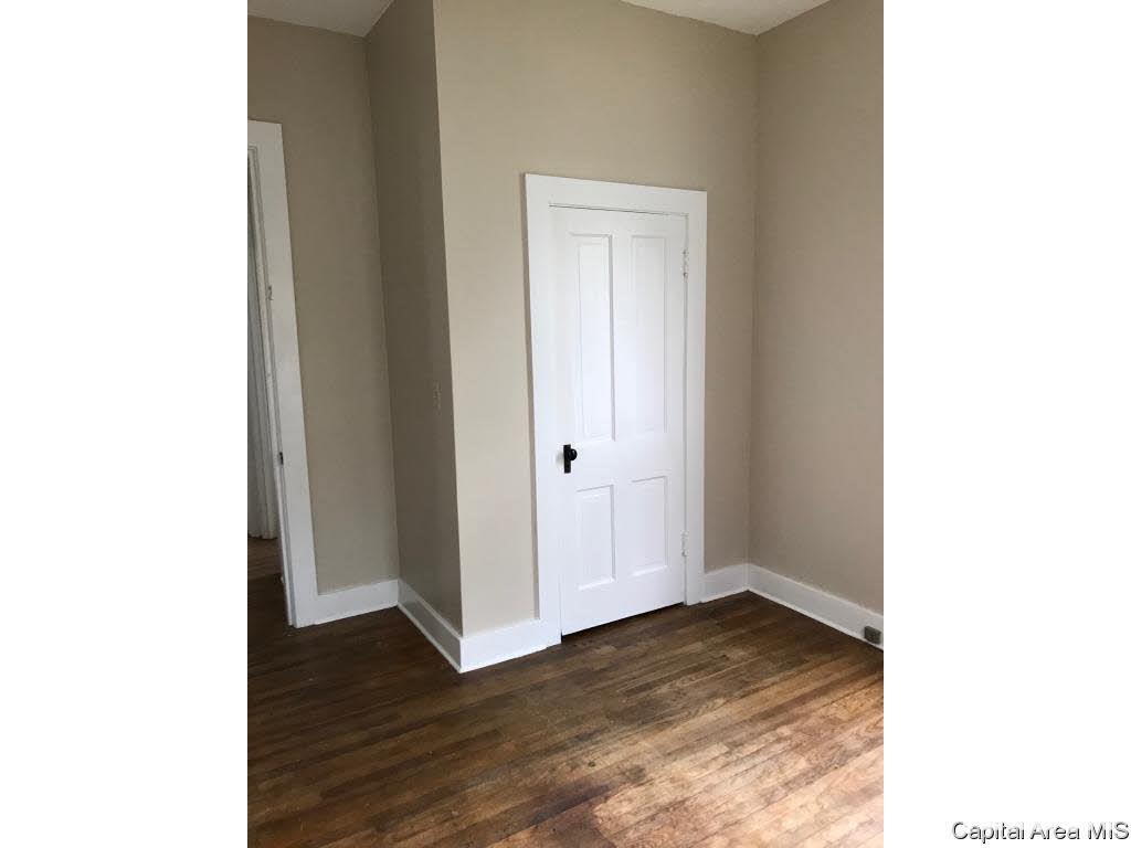 516 South MacArthur Boulevard Springfield, IL 62704 - Photo 7 of 32