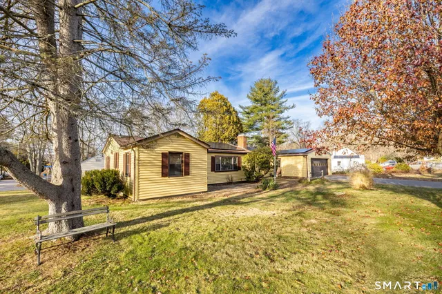 $364,900 | 79 Old Marlborough Road, East Hampton, CT 06424