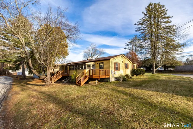 $364,900 | 79 Old Marlborough Road, East Hampton, CT 06424