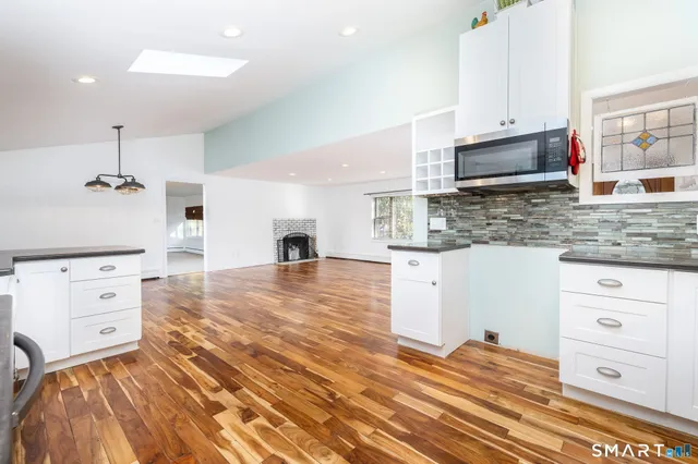 $364,900 | 79 Old Marlborough Road, East Hampton, CT 06424