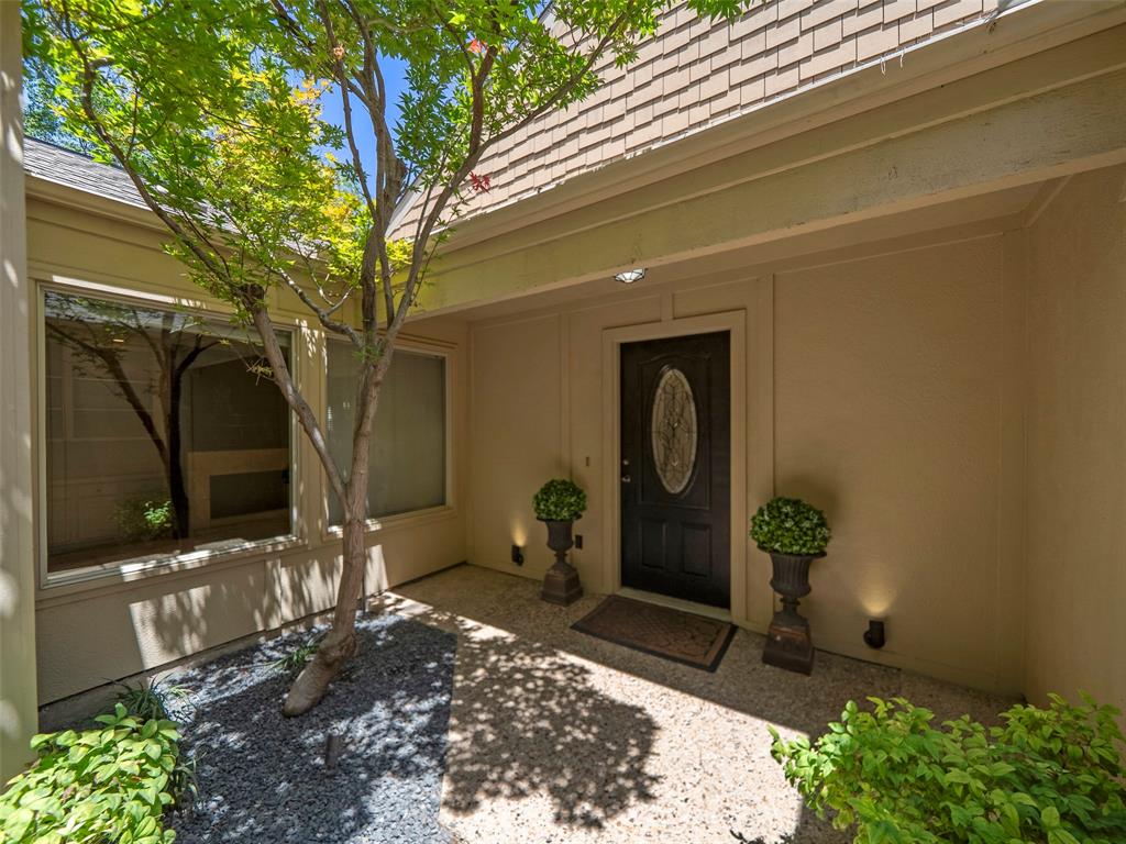 4101 Rush Circle Addison, TX 75001 - Photo 3 of 40