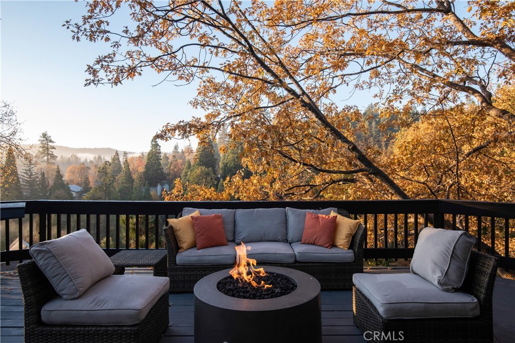 27555 North Bay Road Lake Arrowhead, CA 92352 - Photo 5 of 47 Gallery Image 5