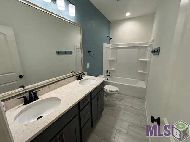 $2,300 | 38404 Queen Street, Prairieville, LA 70769