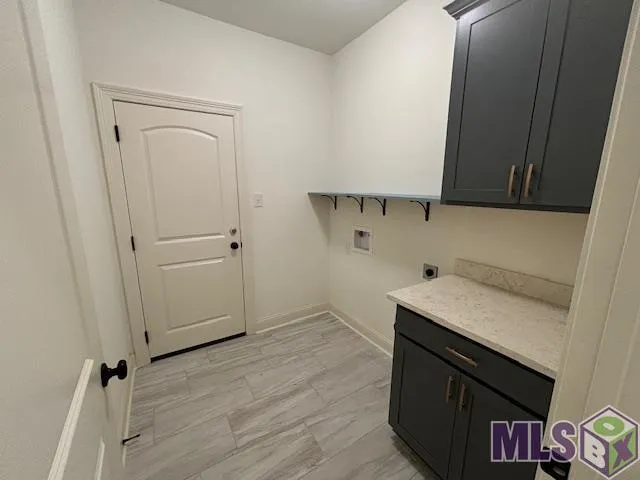 $2,300 | 38404 Queen Street, Prairieville, LA 70769