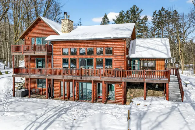 $1,399,500 | 2891 Todd Pk Road, Sarona, WI 54870