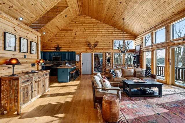 $1,399,500 | 2891 Todd Pk Road, Sarona, WI 54870