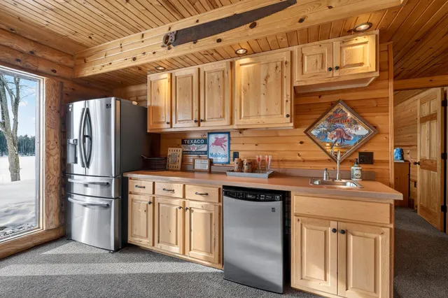 $1,399,500 | 2891 Todd Pk Road, Sarona, WI 54870