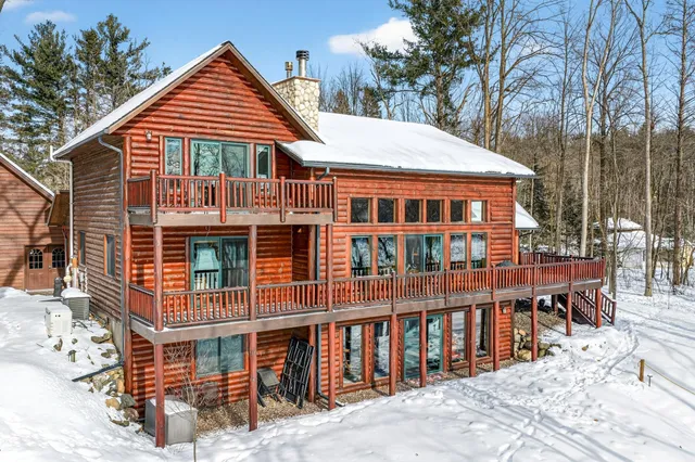$1,399,500 | 2891 Todd Pk Road, Sarona, WI 54870