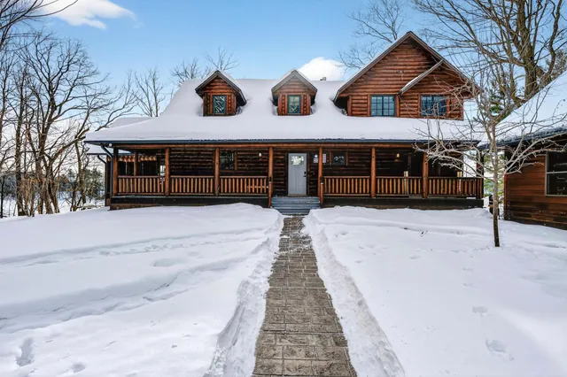 $1,399,500 | 2891 Todd Pk Road, Sarona, WI 54870