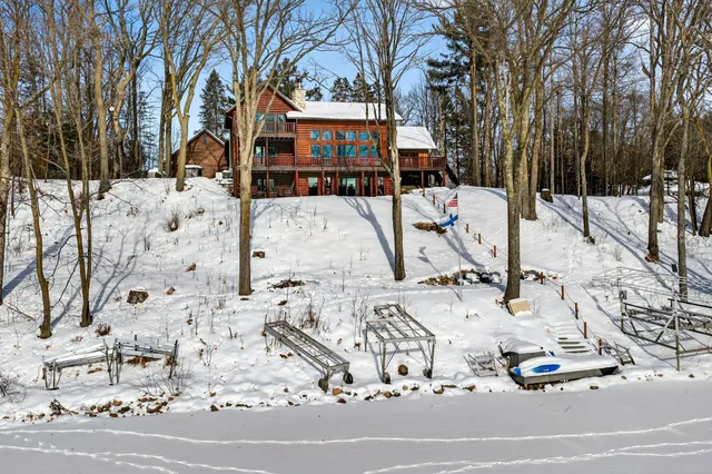 $1,399,500 | 2891 Todd Pk Road, Sarona, WI 54870