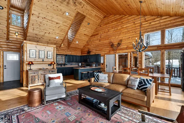 $1,399,500 | 2891 Todd Pk Road, Sarona, WI 54870