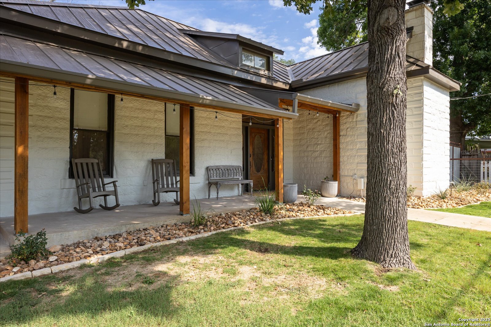 504 6th Street Comfort, TX 78013 - Photo 3 of 48