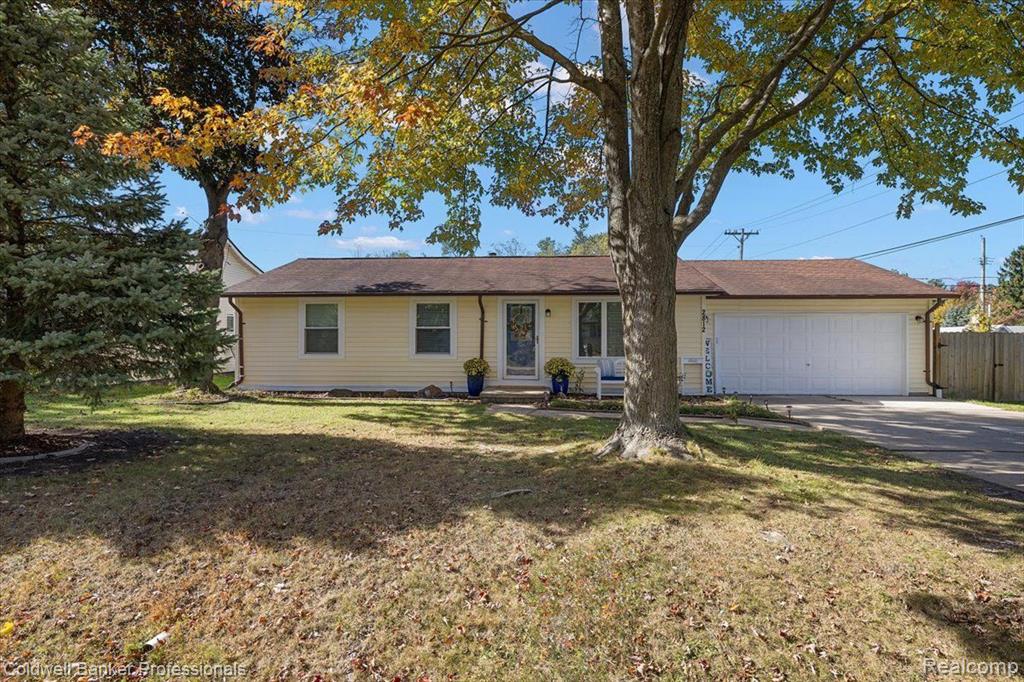 2812 Hartline Drive Rochester Hills, MI 48309 - Photo 2 of 34