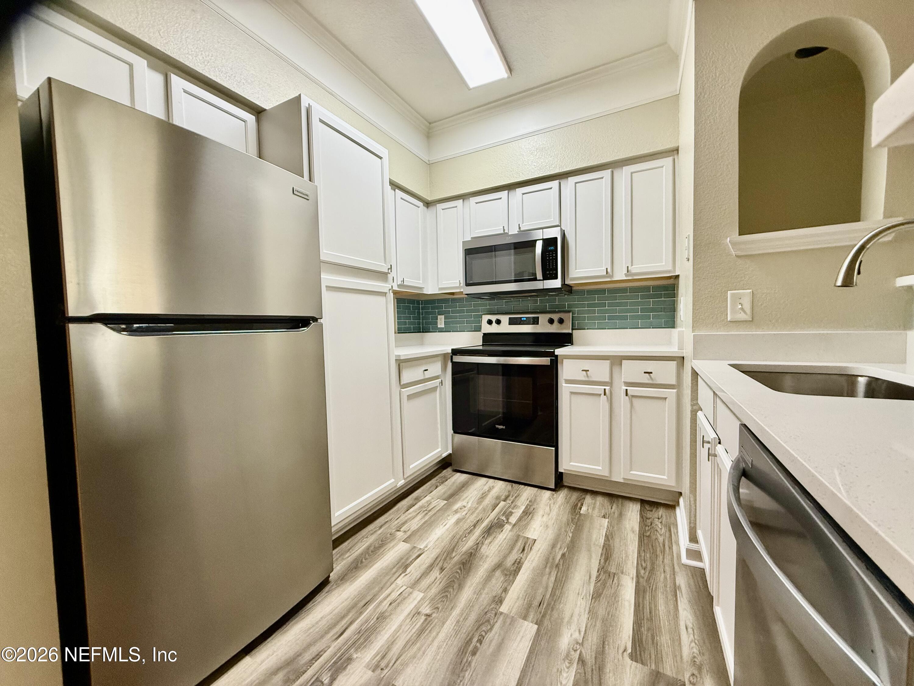 8550 Touchton Road, Unit 926 Jacksonville, FL 32216 - Photo 7 of 23 IMG_1223
