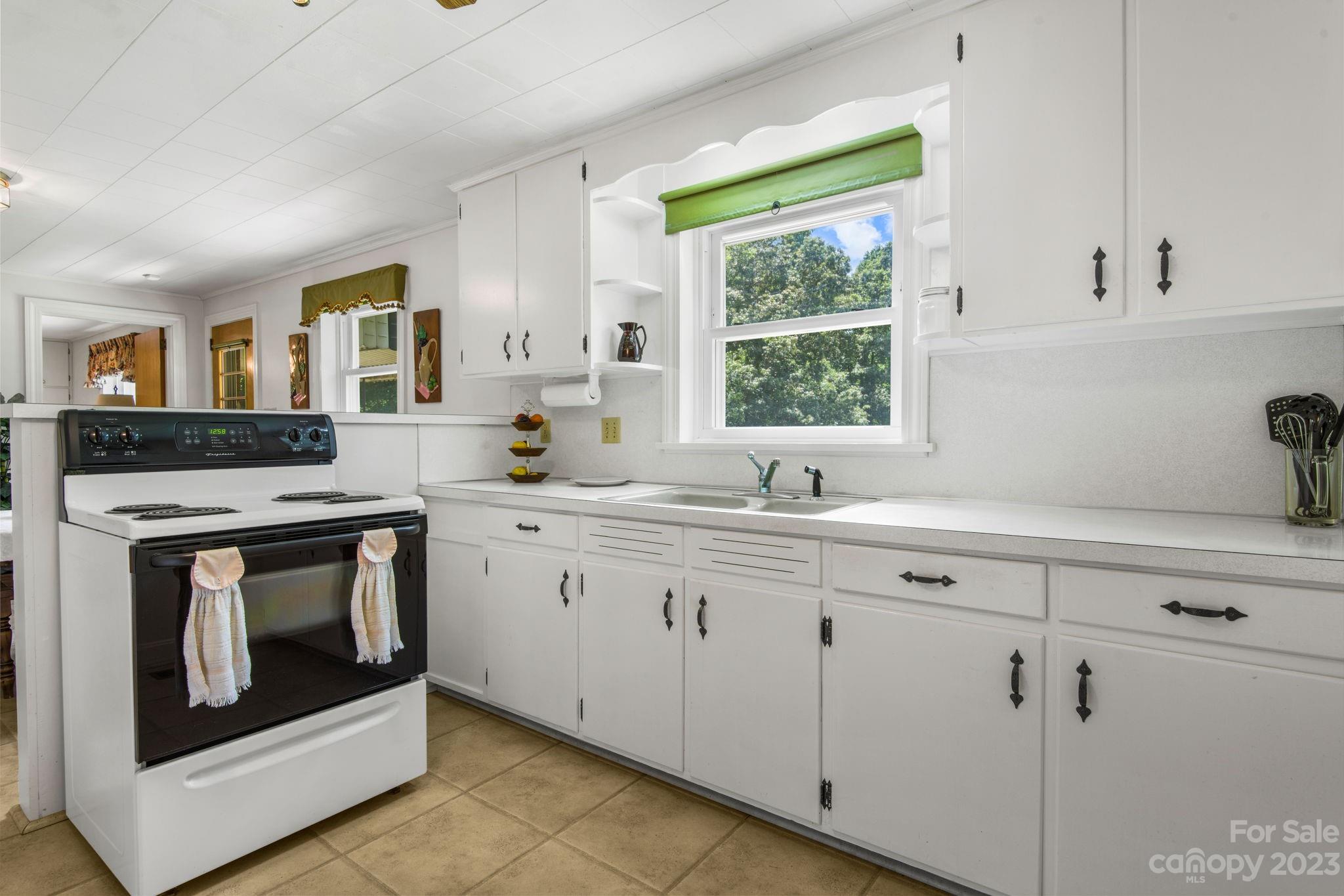 561 Richey Road Taylorsville, NC 28681 - Photo 12 of 40 Gallery Image 12