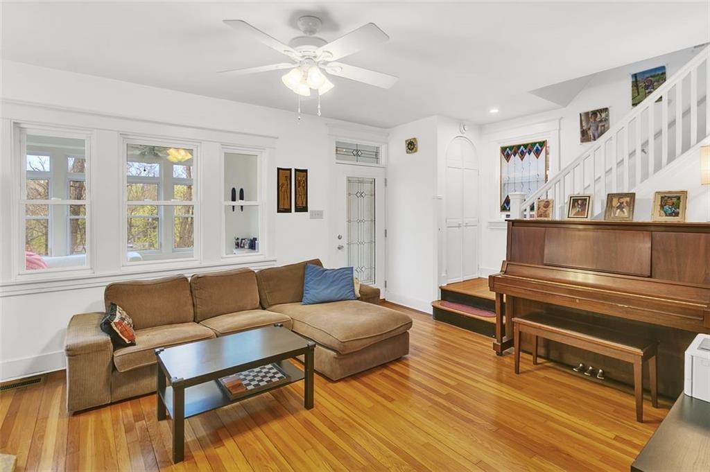 5244 Beeler Street Pittsburgh, PA 15217 - Photo 4 of 23 Gallery Image 4