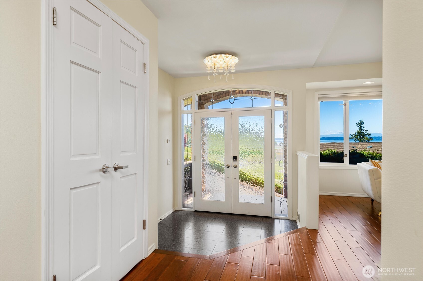 7723 168th Place Southwest Edmonds, WA 98026 - Photo 5 of 38