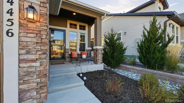 a view of entryway front of house