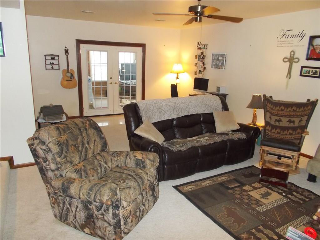 335 Silver Slipper Road Hookstown, PA 15050 - Photo 5 of 20