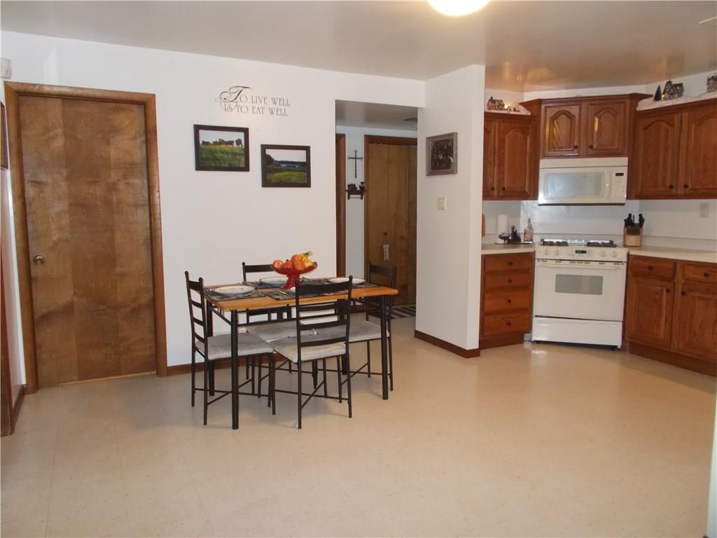335 Silver Slipper Road Hookstown, PA 15050 - Photo 10 of 20