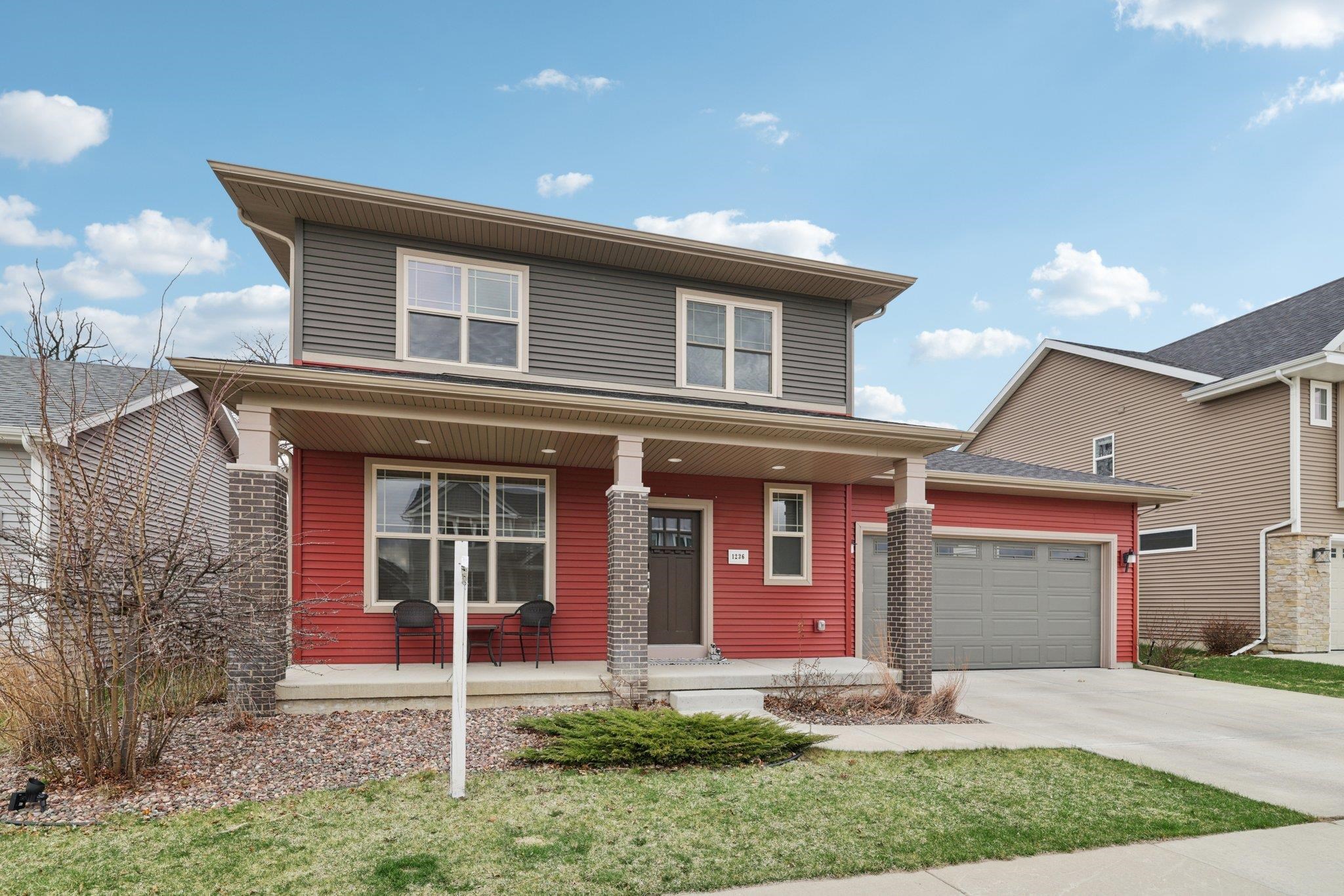 1236 Twisted Branch Way Sun Prairie, WI 53590 - Photo 2 of 56