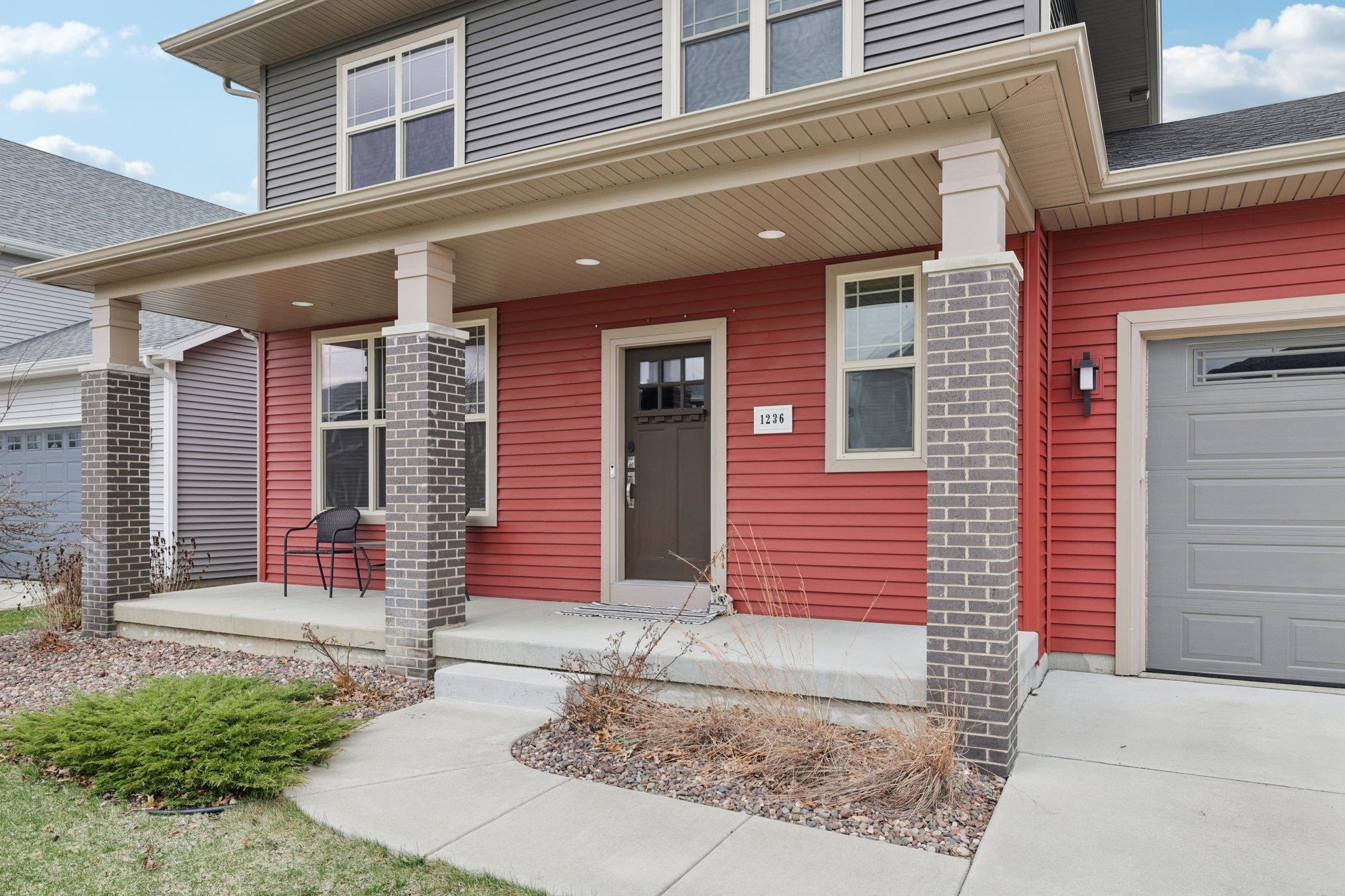 1236 Twisted Branch Way Sun Prairie, WI 53590 - Photo 7 of 56