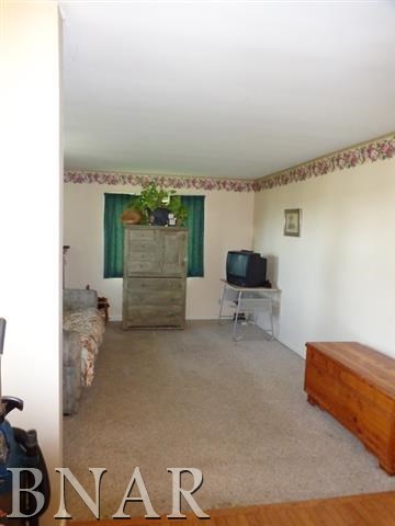 18333 Prairie Chapel Road Le Roy, IL 61752 - Photo 12 of 20