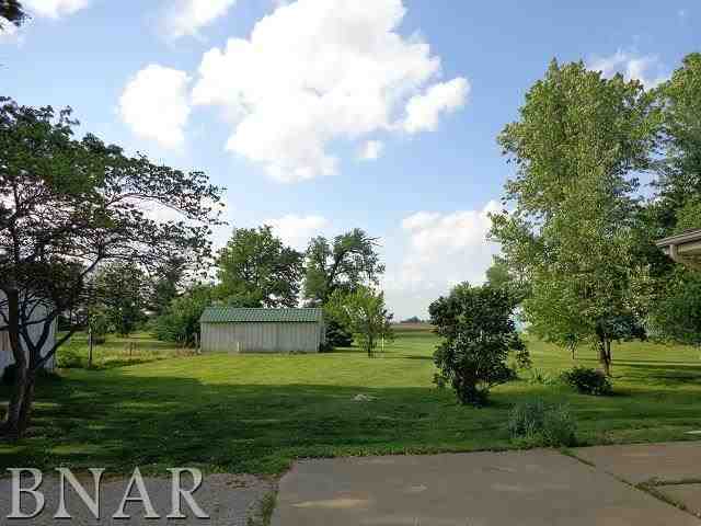 18333 Prairie Chapel Road Le Roy, IL 61752 - Photo 4 of 20